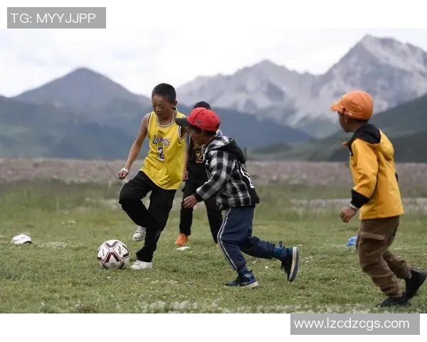 钊哥足球带你领略绿茵场上的激情与梦想，畅谈足球背后的故事与人生哲学